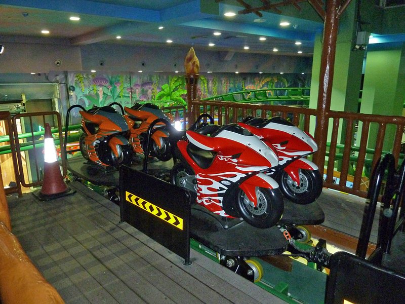 Roller Coaster Guide to Adventureland Iowa: Every Coaster Ranked at Adventureland Iowa
