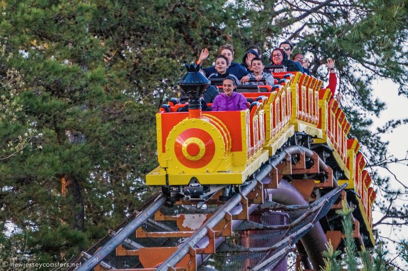 Best Time to Visit Six Flags Great Adventure in July at Six Flags Great Adventure